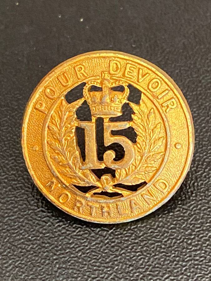 NEW ZEALAND 15TH NORTH AUCKLAND REGT. COLLAR BADGE- 2 LUGS