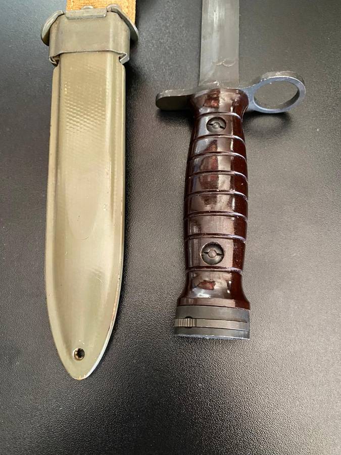 Italian BM59 AR70 Bayonet and Scabbard for the Italian 762 BATO 59 Rifle