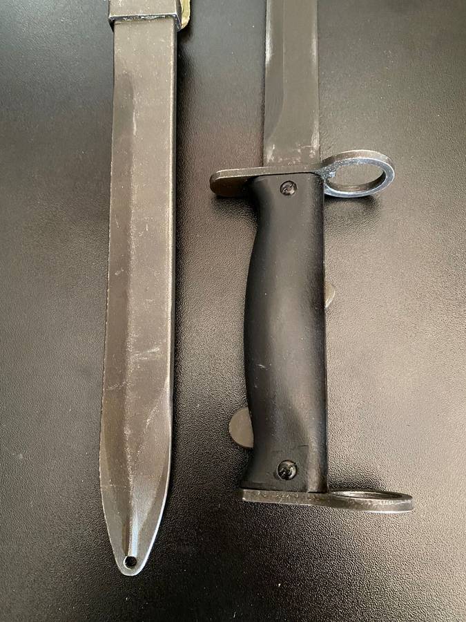 FRENCH MODEL MAS 56 BAYONET AND SCABBARD FOR THE BULLPUP FAMAS RIFLE-BOTH BAYONET AND SCABBARD IS IN