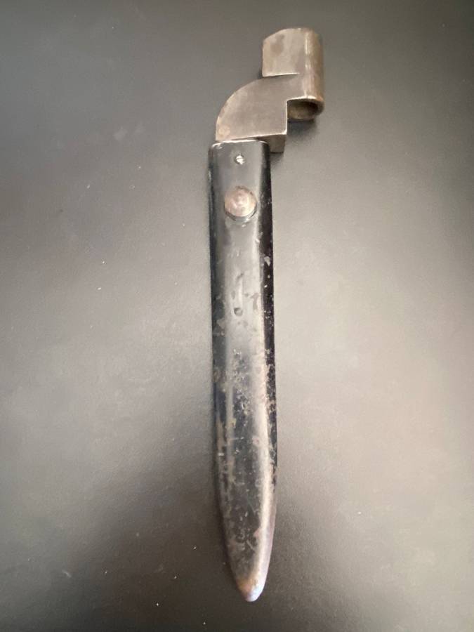 NO 9 BAYONET M50 MARKING ON IT WITH METAL SCABBARD