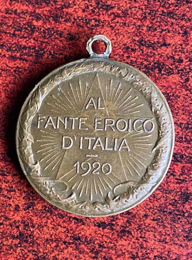 ITALIAN MEDAL FROM 1920-TO THE HEROIC INFANTRY MEN OF ITALY -AWARDED TO HEROIC INFANTRY MEN WHO DISP