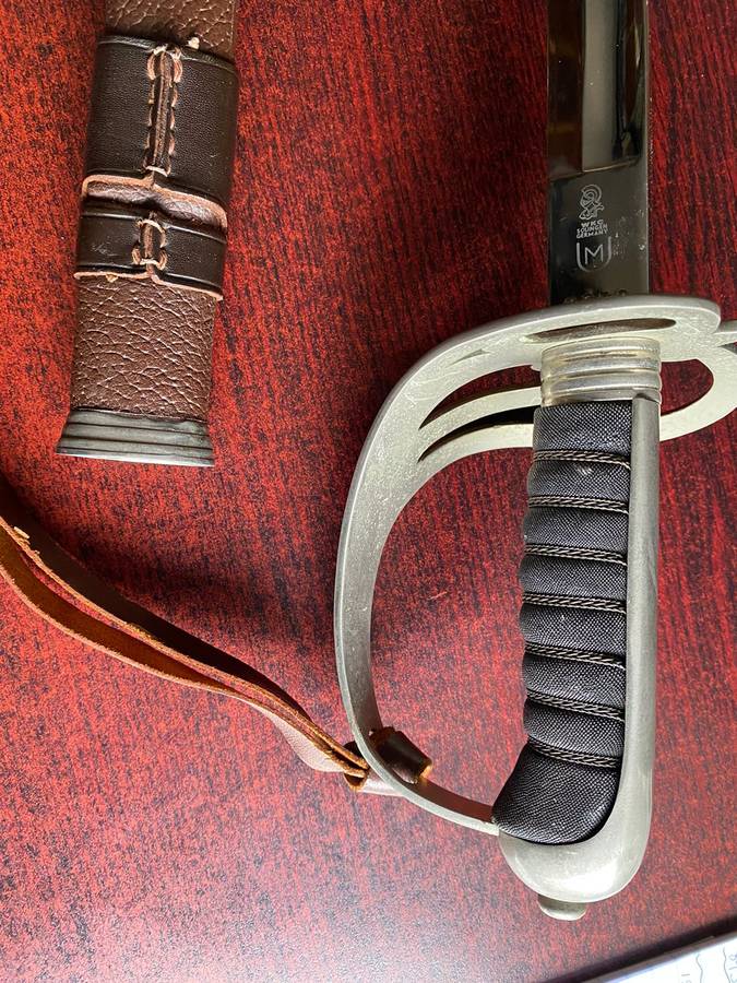 SADF ARMY,CEREMONIAL SWORD WITH LEATHER SCABBARD,NUMBERED 2359,MADE BY SOLINGEN GERMANY-VERY GOOD CO