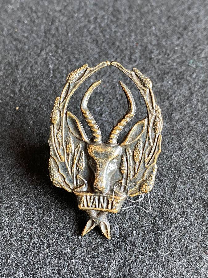5 SA INFANTRY GREY METAL CAP BADGE-APPROVED 1988- VOIDED- 2 LUGS