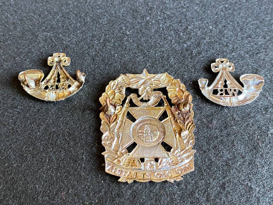 WITWATERSRAND RIFLES CAP AND COLLARS-WORN FROM 1964-LUGS + PINS COMPLETE