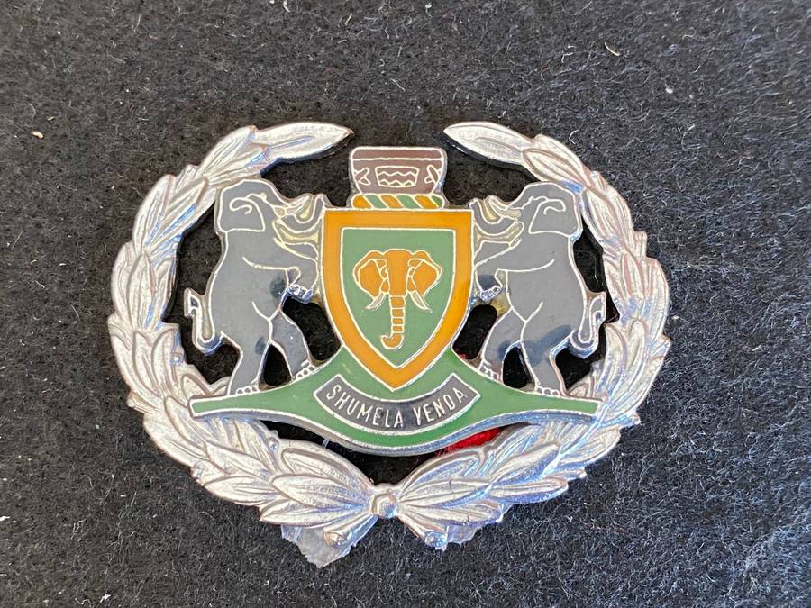 VENDA WO2 ARM BADGE- NO PINS