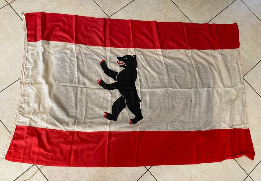 Berlin City Cotton Flag Measures 97x150