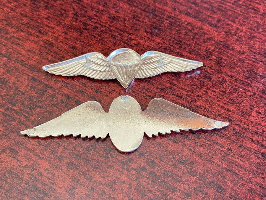 2X SA PARACHUTE WINGS-THE INSTRUCTORS,WITHOUT PINS,BOTH FULL SIZE