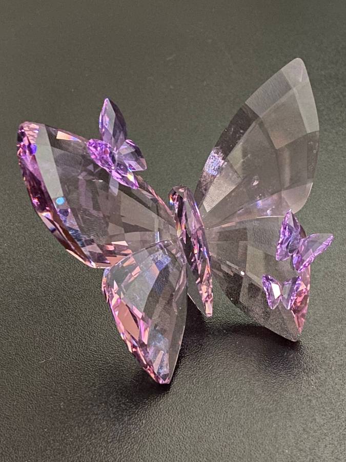 SWAROVSKI AUSTRIAN CRYSTAL BUTTERFLY 85X75-PURPLE-CONDITION VERY GOOD-NO DAMAGE