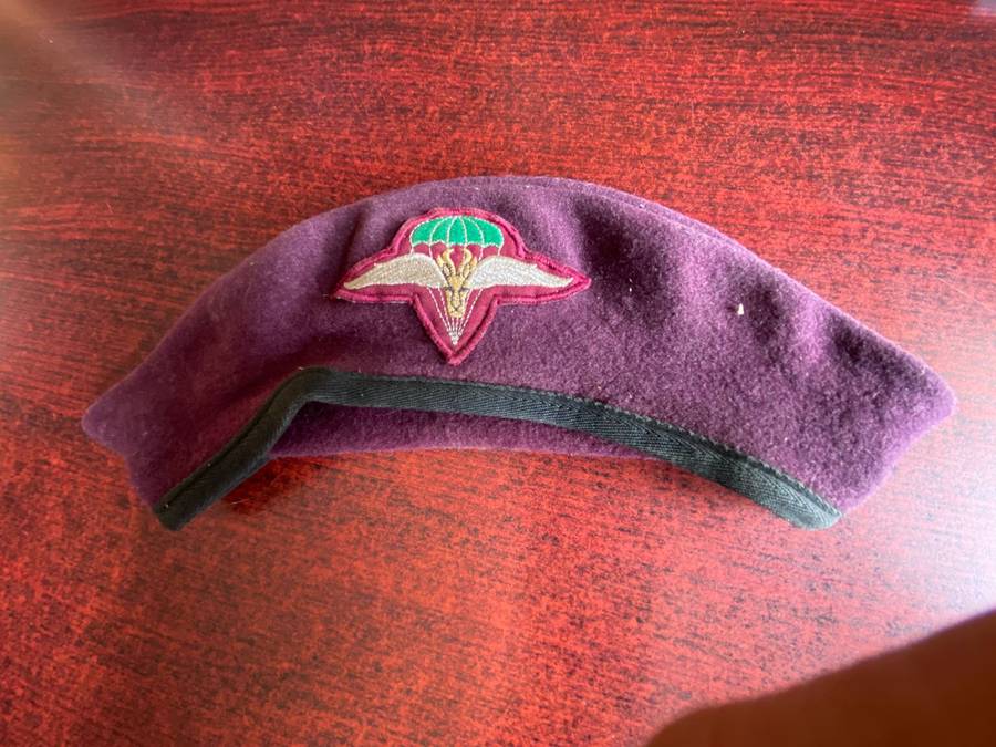 SA PARABAT BERET-OFFICERS,WORN FROM 1980'S-USED BUT GOOD