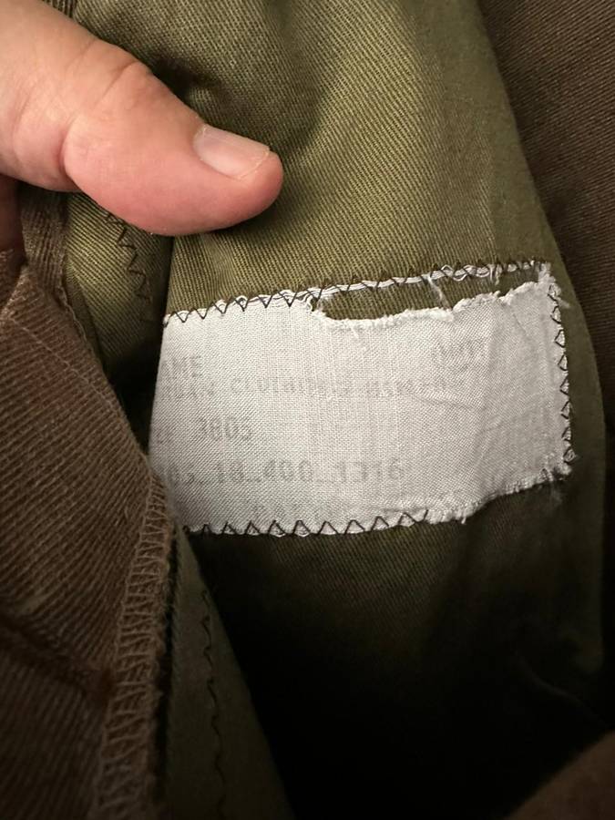 BUNNY JACKET,NEEDS SMALL REPAIR ON SLEEVE OTHERWISE GOOD-SIZE MEDIUM-MEASURES 50 CM ARMPIT TO ARMPIT