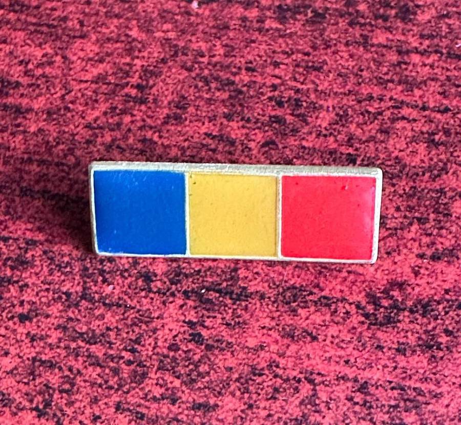TECHNICAL SERVICE CORPS BERET BAR- ROYAL BLUE/ SAFFRON/ SIGNAL RED- 2 PINS