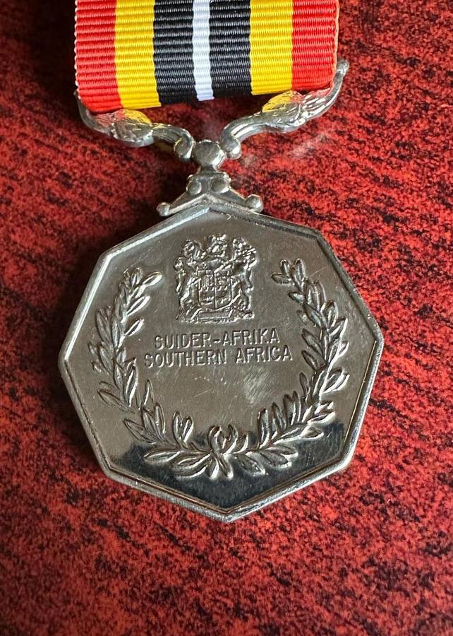 FULL SIZE SOUTHERN AFRICA MEDAL