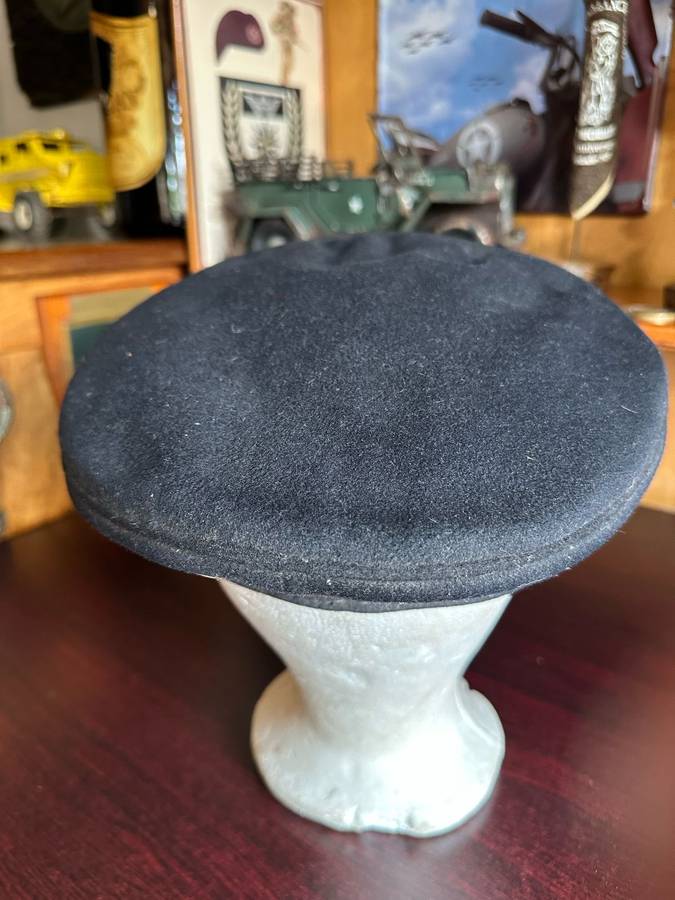 SADF SENIOR OFFICERS BLACK PEAK CAP FOR UNDRESS BLUES-GOOD CONDITION