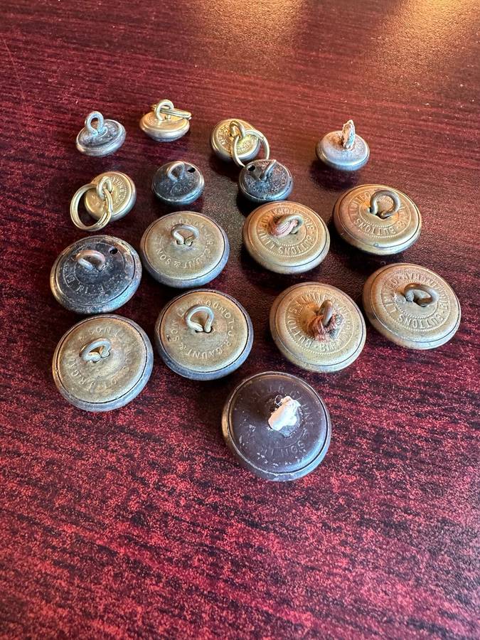 SA UNIVERSAL TUNIC BUTTONS