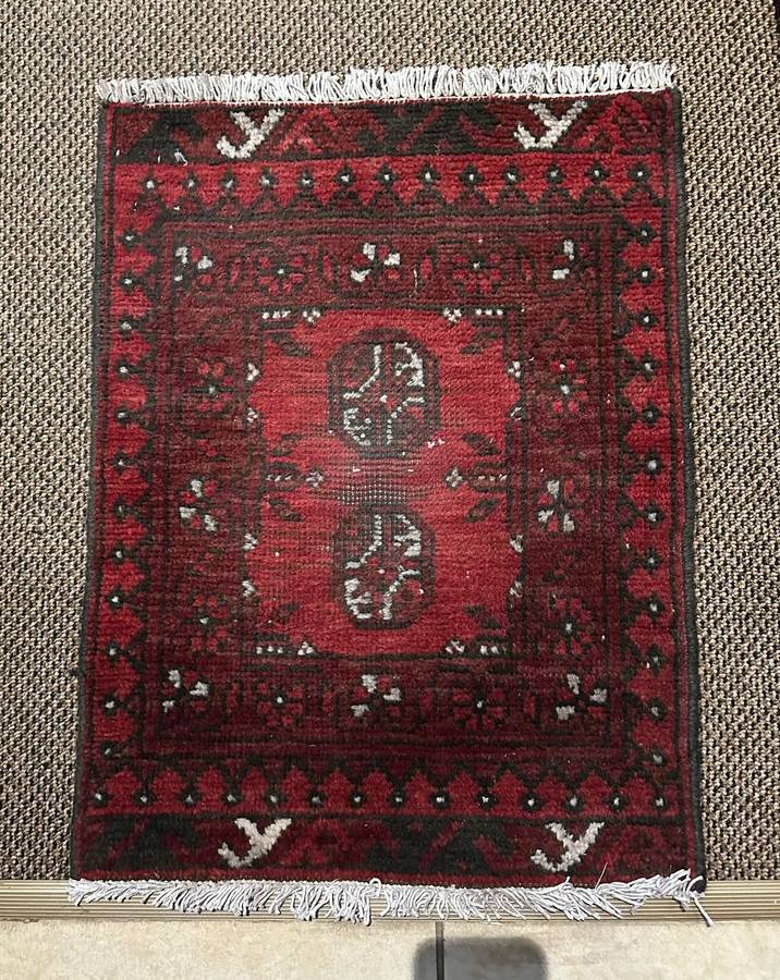AUTHENTIC AFGHAN KNITTED PERSIAN CARPET-DIAMENSIONS 65X50 CM