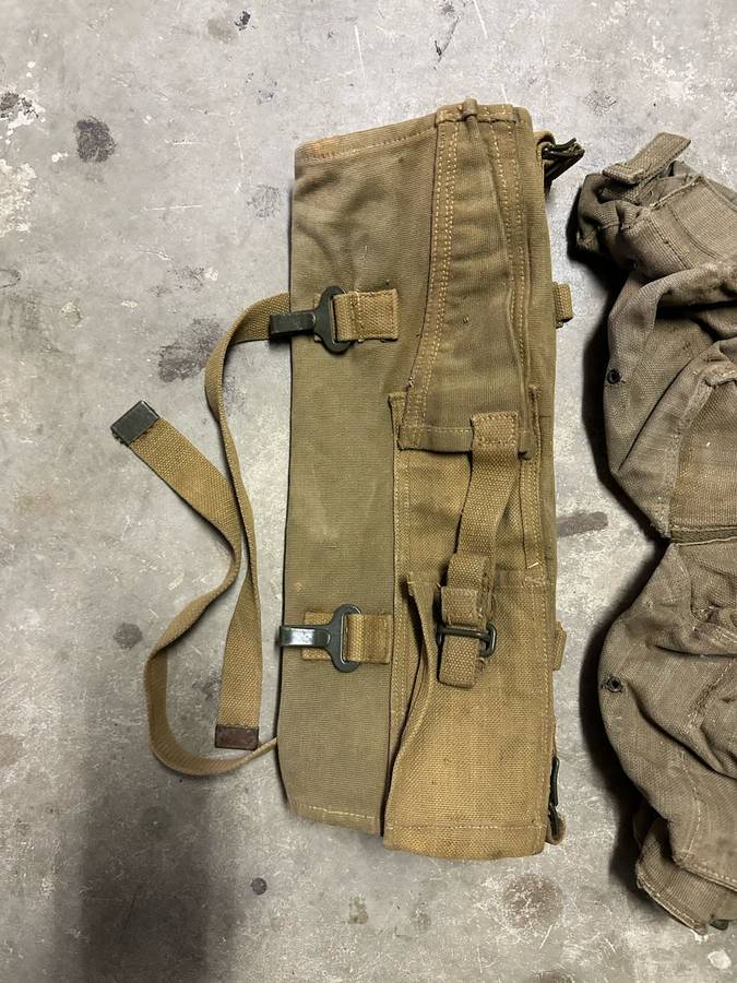 RHODESIAN PATTERN 62 WEBBING YOKE-KIDNEY POUCHES-AMMO POUCH AND GROUND SHEET HOLDER