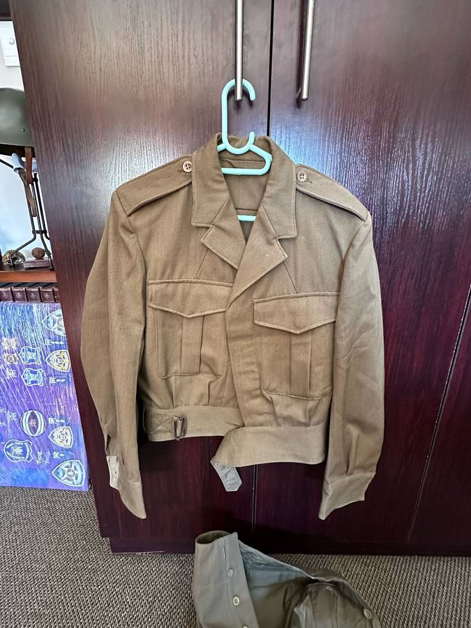 BUNNY JACKET UNIFORM-LABELLED-SIZE 380-MEASURES 44CM ARMPIT TO ARMPIT-TROUSERS SIZE 340 (32) PIPE LE