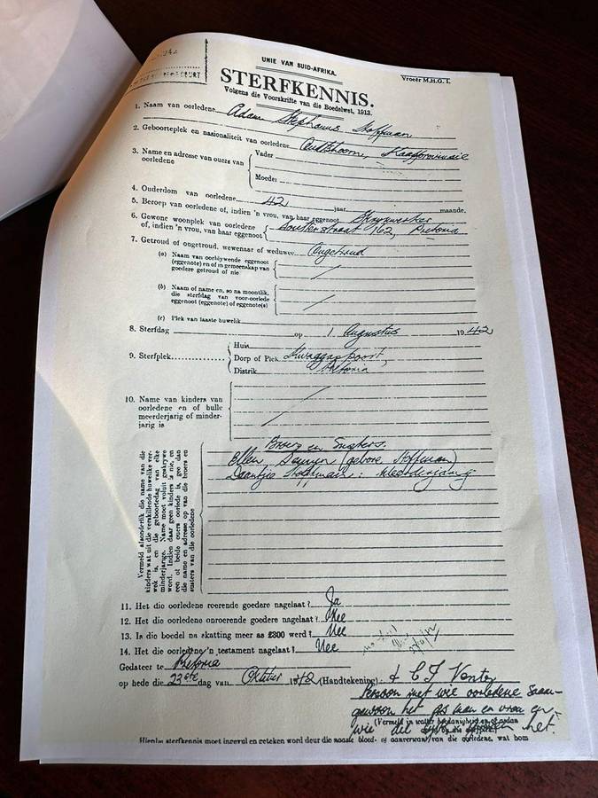 Group of 2: British War medal and Bi-lingual Victory medal Hoffman A.S (S.A.M.C.)Attested 29 July 19