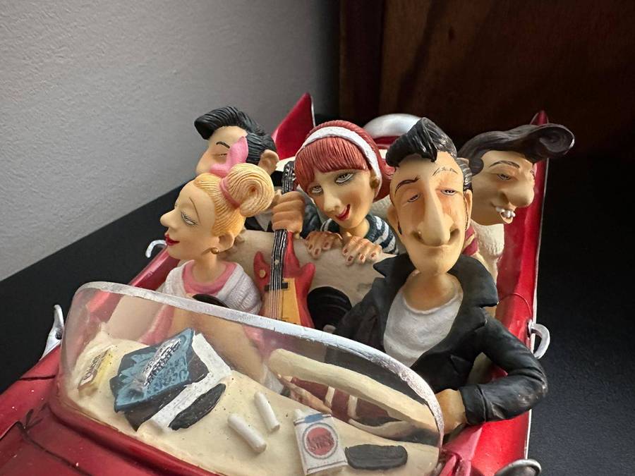 French, Guillermo Forchino item no 02228 limited edition. Impressed with G. Forchino and dated 2006.