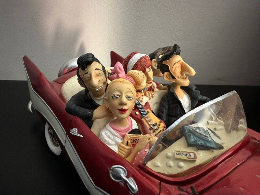 French, Guillermo Forchino item no 02228 limited edition. Impressed with G. Forchino and dated 2006.