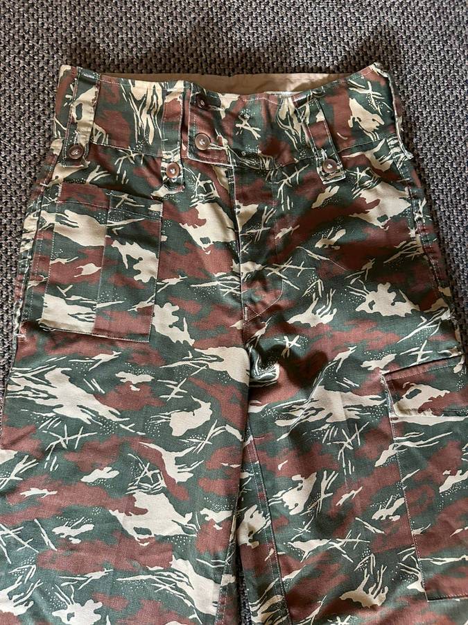 Koevoet Camo Trousers, Size shown in pics, Pipe length 77cm