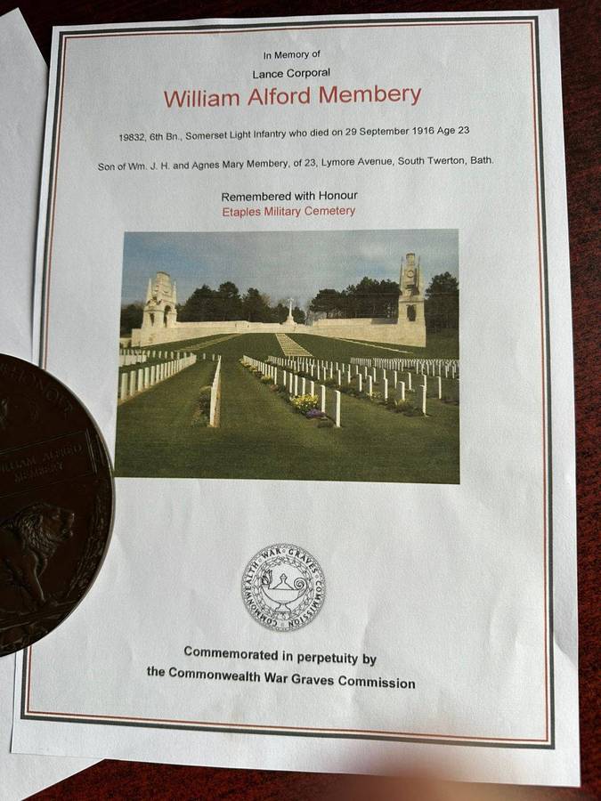 WW1 Bronze plaque for remembrance presented to next of kin of William Alford Membery. Somerset Light