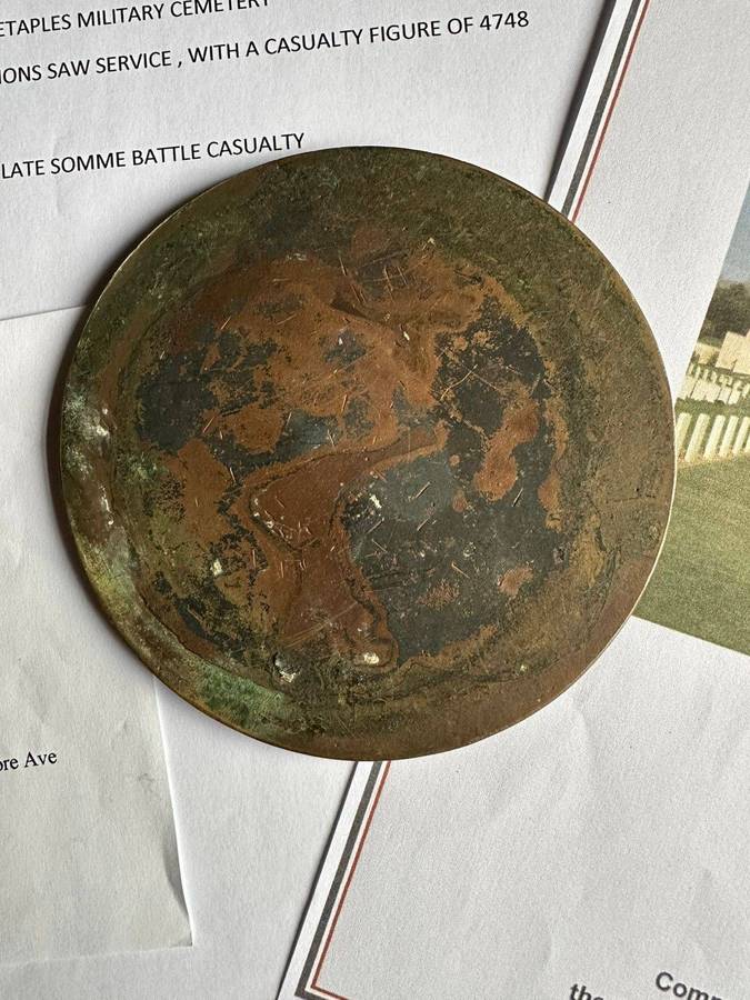 WW1 Bronze plaque for remembrance presented to next of kin of William Alford Membery. Somerset Light