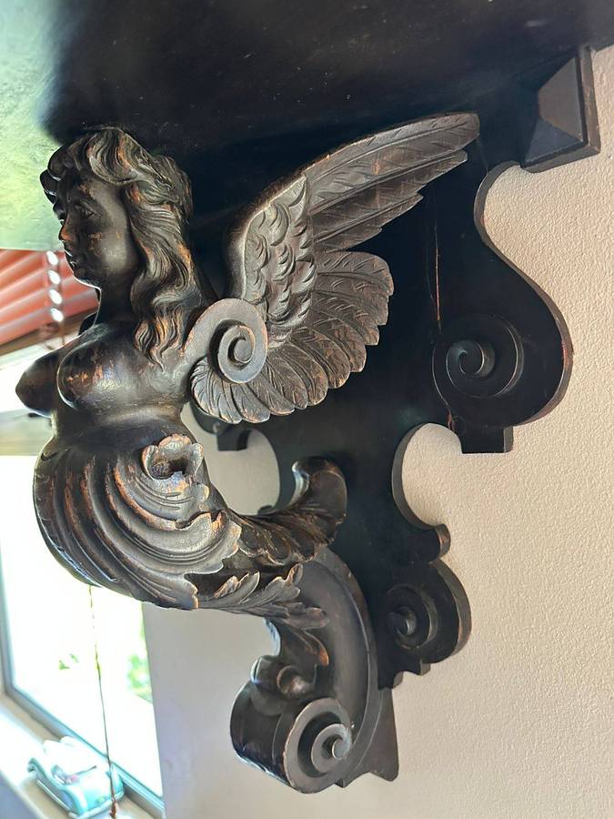 Antique wall mounted shelve. Circa 1800's. Square top measures 45,5x28,5cm. Top to bottom 40 cm.