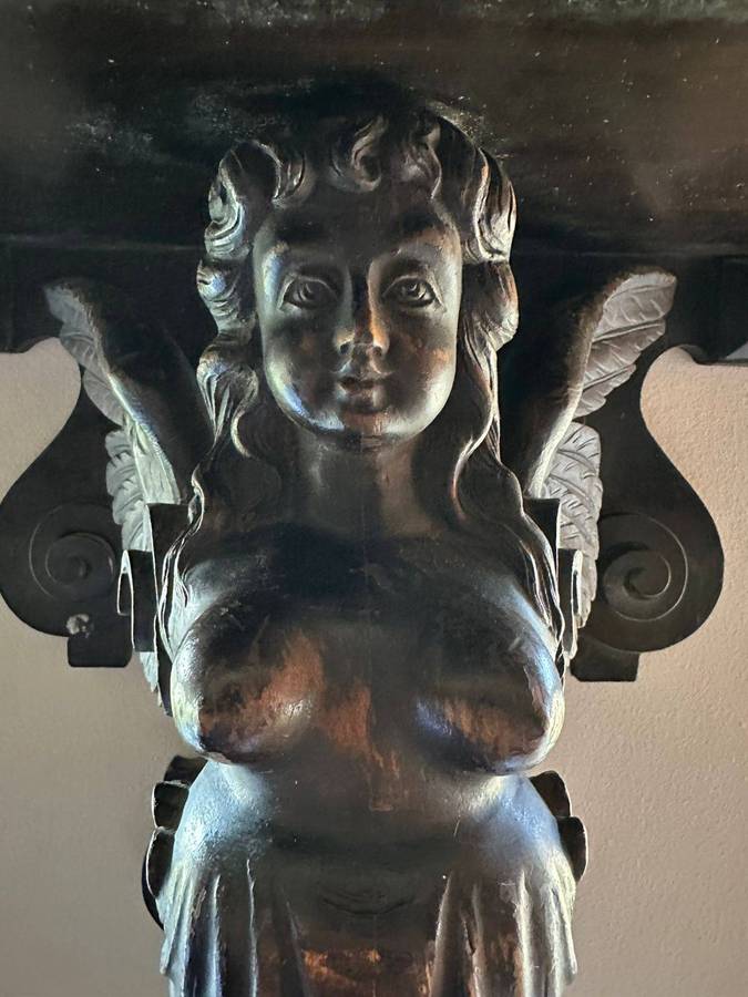 Antique wall mounted shelve. Circa 1800's. Square top measures 45,5x28,5cm. Top to bottom 40 cm.