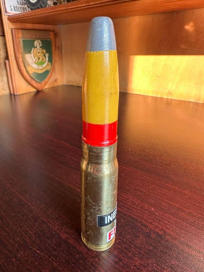 20mm HEI Spotter round. Inert. Total length 14,5 cm.