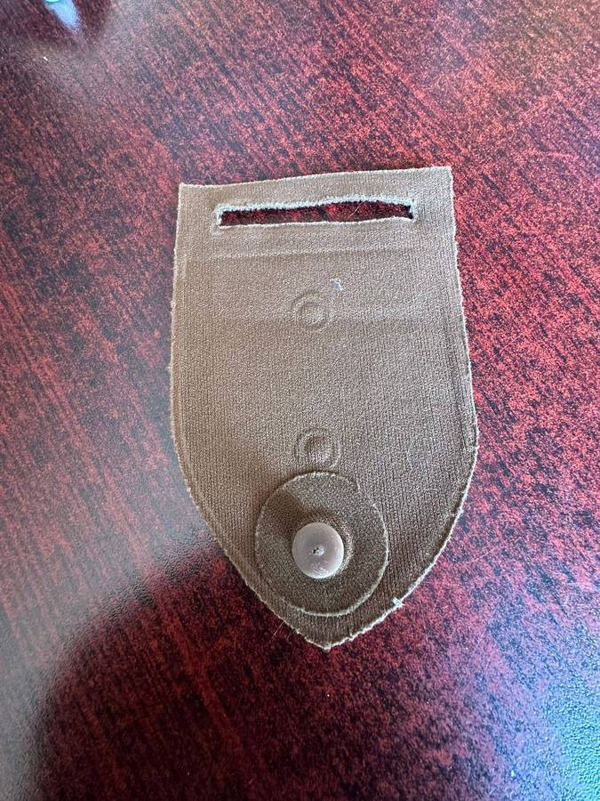 7 SA Infantry tupper flash. One pin.