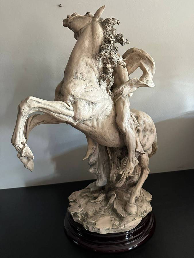 Very large Giuseppe Armani. The Embrace. Terracotta finish Sculpture. d.Arte Porcelain. 1011-T. Heig
