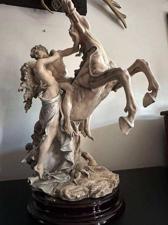Very large Giuseppe Armani. The Embrace. Terracotta finish Sculpture. d.Arte Porcelain. 1011-T. Heig