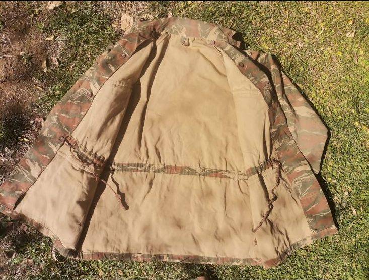 Koevoet camo bush jacket. Bush jacket marked Small but will fit a Medium. See length armpit to armpi