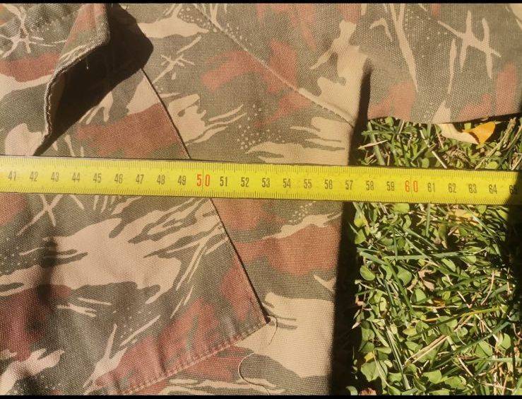 Koevoet camo bush jacket. Bush jacket marked Small but will fit a Medium. See length armpit to armpi