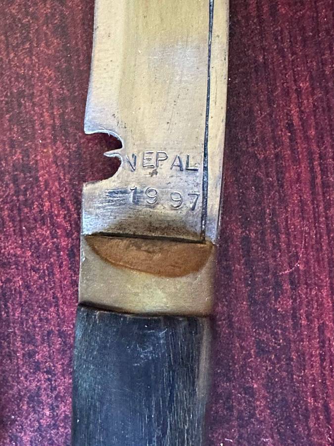 Original Gurkha knife in complete and good condition. Horn grip.