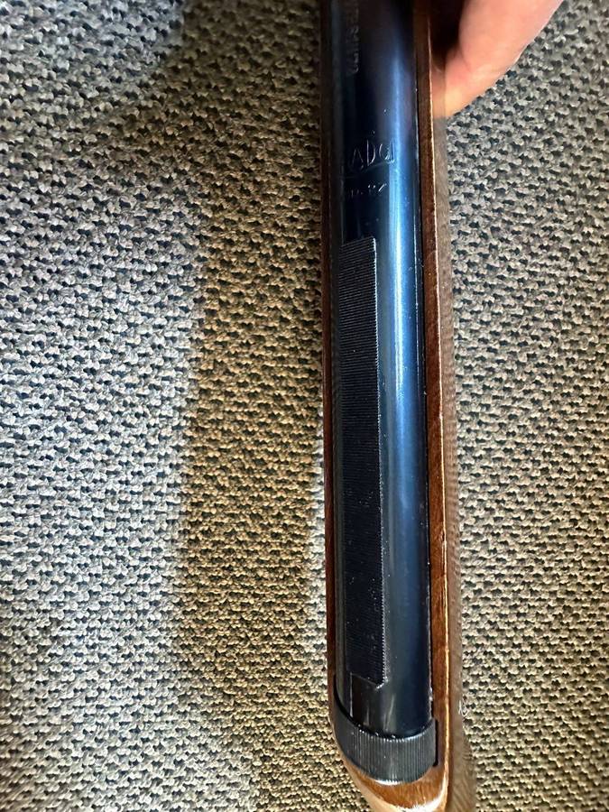 Gecado model 27 air rifle,made in Germany. Very good,complete and working condition. Overall length
