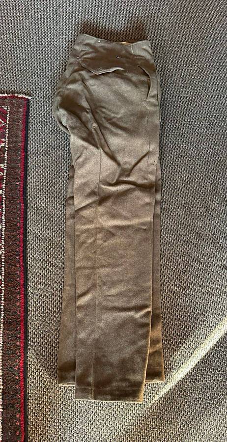 WW2 Battle dress and pants. Labelled. Please look at pictures for size. Waist on pants 33cm. Pipe le