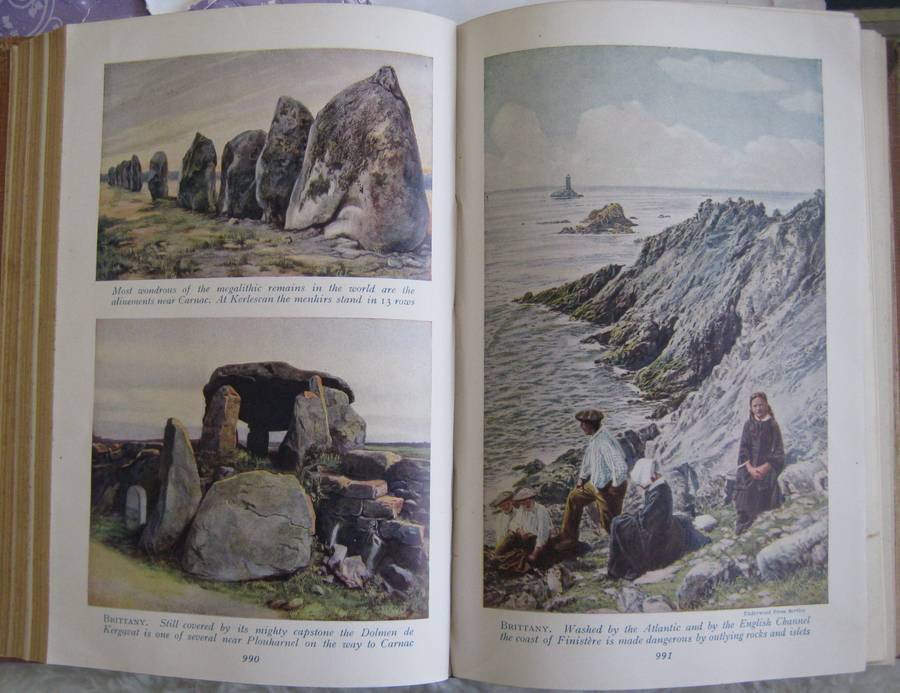 Countries of the World - 4 Volumes  Fully Illustrated