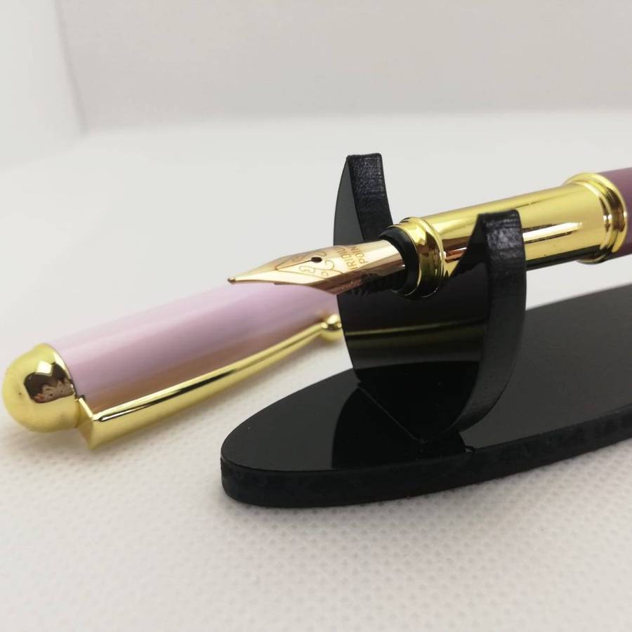 Metal Fountain Pen with Acrylic Case + 10 Black Ink Refills - 0.5 mm Fine-Nib, Pink