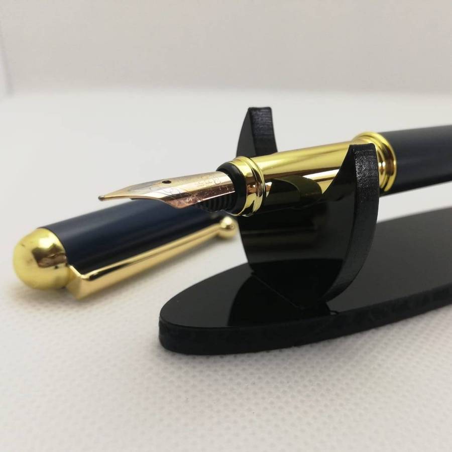 Metal Fountain Pen with Acrylic Case + 10 Black Ink Refills - 0.5 mm Fine-Nib, Blue