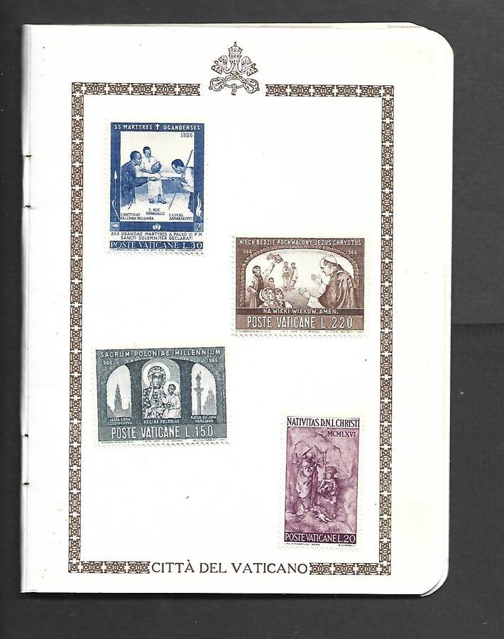 Raccolta di Francobolli, Vaticano, 1960s, 24 MH* stamps in souvenir booklet