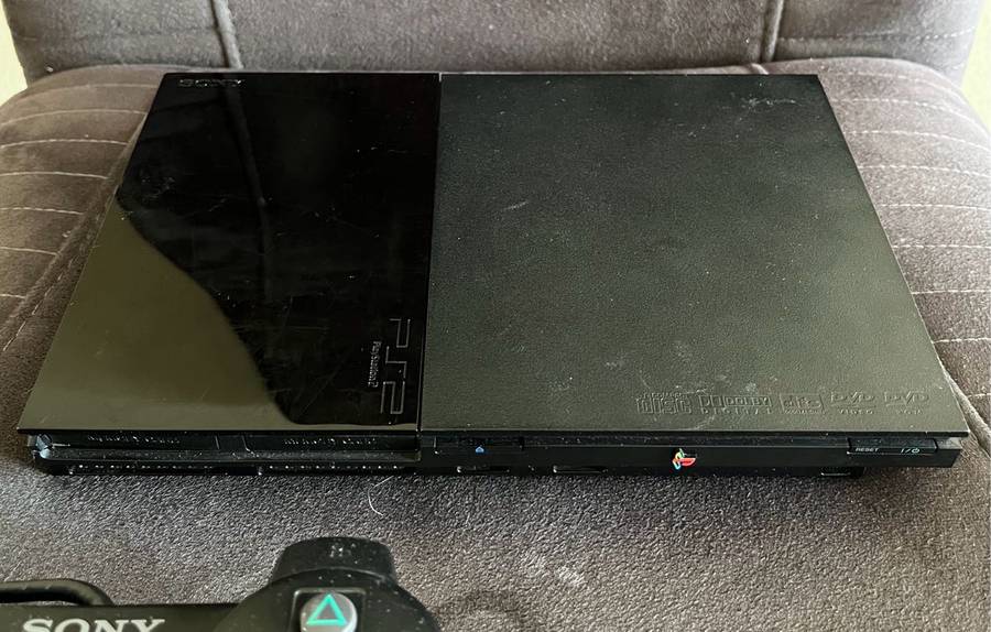 PS2 Slim - SCPH- 90004 + 1 Game