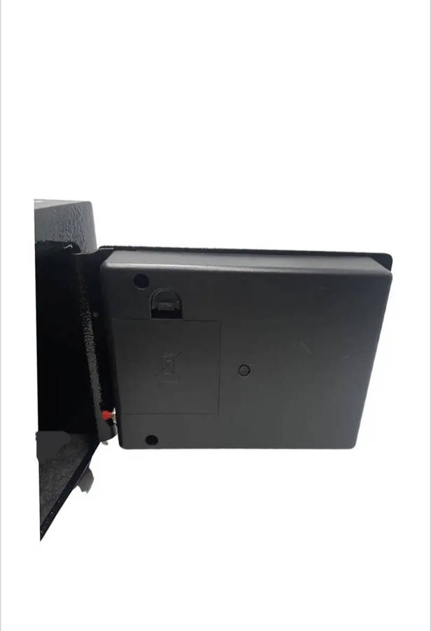 17KT Mini Safe. Safe Size: 23 x 17 x 17cm