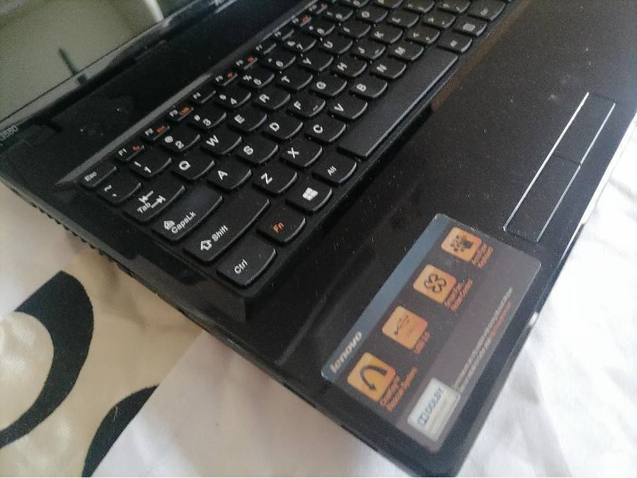 LENOVO G580 LAPTOP. 500GB HDD, 4GB RAM with MS OFFICE