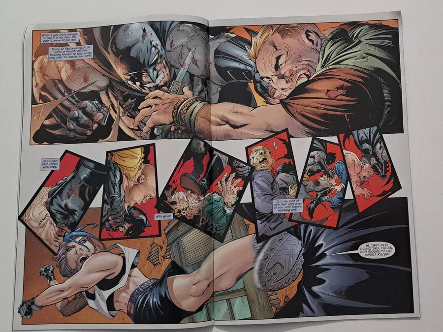 DC comic books - Batman (2011) (2nd Series) #18A rare collectable