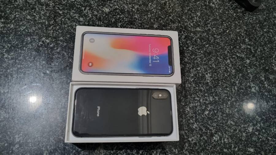 iPhone X 256GB...PLEASE READ!