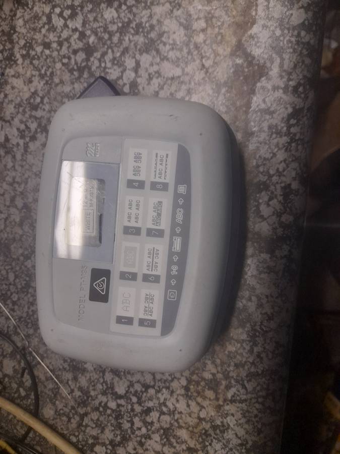 BROTHER PT-95 LABEL PRINTER | 210 SYMBOLS | 12 CHARACTER DISPLAY