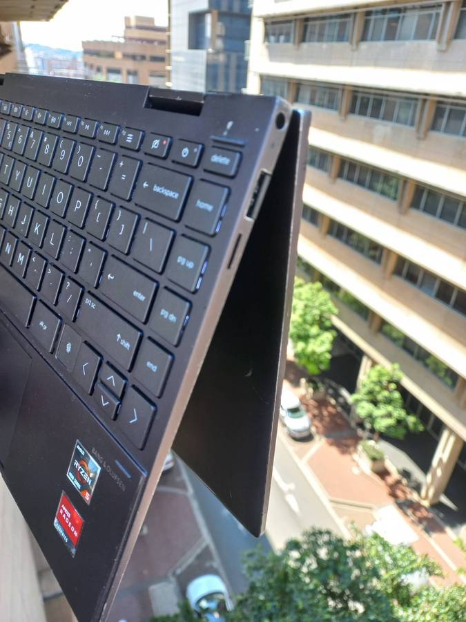 Hp x360 Ryzen 5, 8GB ram, 512GB SSD, Battery Excellent, Screen is okay Touch cracked works sometimes