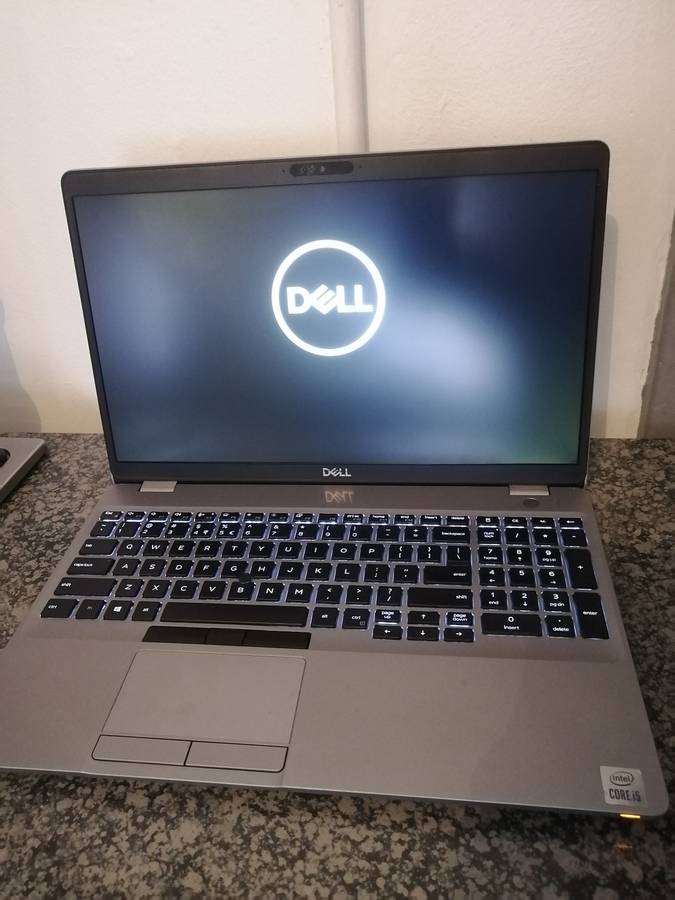 Dell Core i5-10th gen 10210U | 8GB RAM ddr4 | 256GB SSD m.2 |Win 11 Intel UHD GRAPHICS Latitude 5510